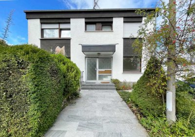 Helle 3 Zimmer-Wohnung mit großem Garten im Naturschutzgebiet in Wesseling