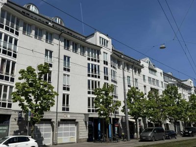 sofort beziehbare, großzügig geschnittene 2 Zi.-Wohnung, 
Nh. Gasteig/City Hilton