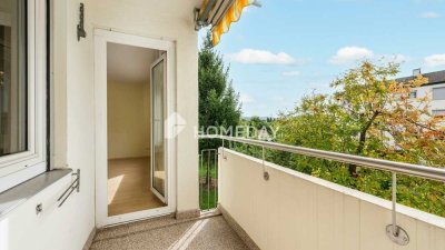 Helle 3-Zimmer-Wohnung mit Loggia und Einbauküche in gepflegtem Mehrfamilienhaus