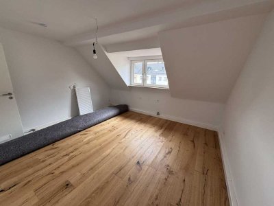 Neu sanierte 3-Zi.-Wohnung mit direktem Zugang zum Hasenbuck!