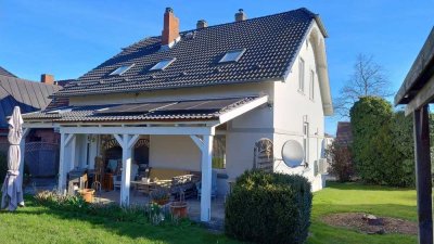 Altbauvilla, Wfl. 150 m², Grdst. 769 m², 6,5 Zimmer, Ostseenähe