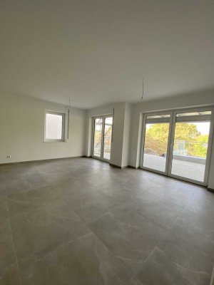 Traumhafte 4-Zi-Wohnung, Einbauküche, überdachte Terrasse, 2 Tiefgaragenstellplätze
