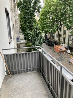 Seitlich vom 1. Ring - Bahnhofsnähe - FH Nähe - 2 ZKB Balkon - Keine EBK