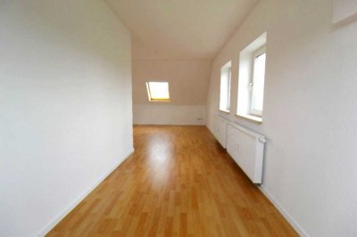 Renovierte Zweizimmer-Wohnung im Grünen