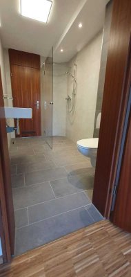 PROVISIONSFREI in WÜ/Gerbrunn: lukrative Steuervorteile/kernsaniert/Terrasse/2xTG/im Grünen