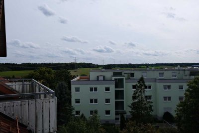 Dachgeschosswohnung mit Balkon und Einbauküche in Nattheim