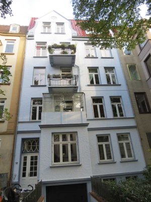 Helle 3 Zimmer Altbauwohnung