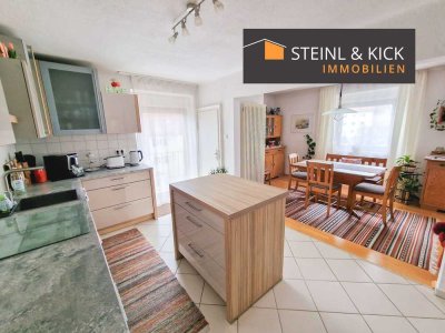Gepflegte Balkonwohnung mit Garage und Gartenanteil