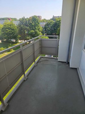 3 Zimmer Wohnung mit Balkon + TG-Stellplatz
