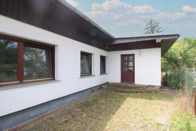 Oppin: Zwei Häuser und ein riesiges Grundstück - was braucht man mehr