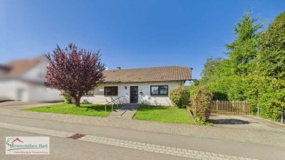 HELLER BUNGALOW MIT 3 SCHLAFZIMMERN, TERRASSE UND GARTEN