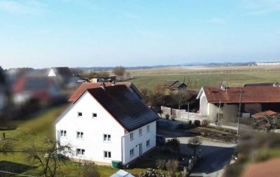 Großes Bauernhaus mit Charme, Südbalkon und vielseitiger Nutzung in exzellenter Lage