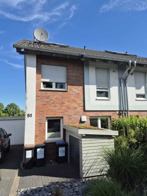 DHH in Toplage am Heliosviertel, 5 Zimmer, hochwertige Ausstattung, Garage, frei ab 01.02.2026.