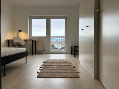 Voll möbliertes, schönes Mikro-Apartment mit toller Aussicht