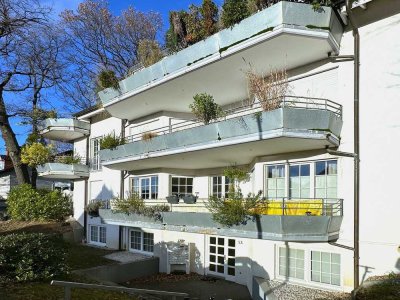 Renovierte, helle 2-Zimmer-Wohnung mit Sonnenbalkon und EBK in Bonn