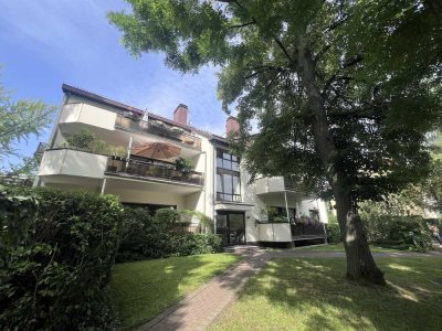Frankfurt-Dornbusch,  EG - Wohnung mit KAMIN, zwei Balkone, Gartenmitbenutzung und EBK