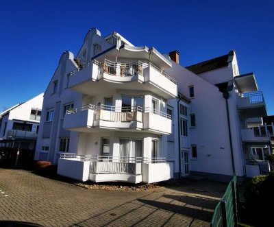 Helle 2-Zimmer-DG-Wohnung mit Balkon in Herford (nähe Zentrum)