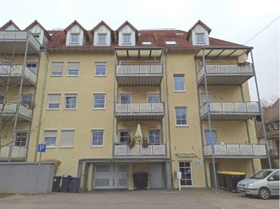 Schöne, energieeffiziente 2-Zimmer-Wohnung mit Terrasse, Tiefgaragen-Stellplatz und Einbauküche