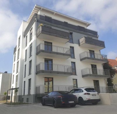 Leben und Wohlfühlen am Fronhof - Moderne 3-Zimmer Neubauwohnung mit Balkon