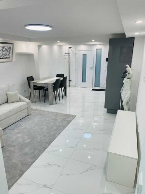 Ruhige Lage, Traumhafte und Wunderschöne Frisch renovierte Wohnung in Gomaringen