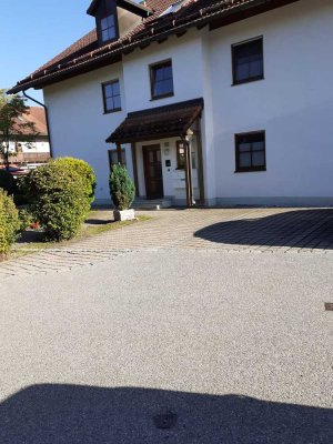Exklusive, gepflegte 3-Raum-Wohnung mit Einbauküche in Haag