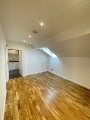 Charmante 1-Zimmer-Wohnung – frisch saniert mit Einbauküche