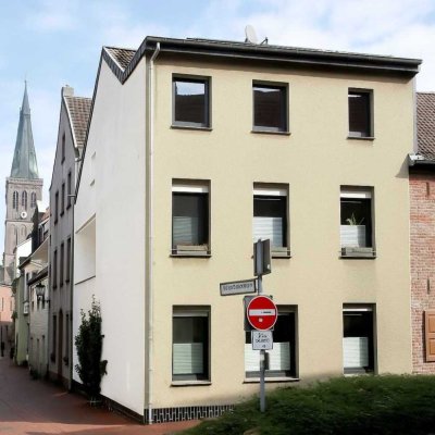 Stadthaus mit Charme – inkl. Große Loggia in Top-Lage!