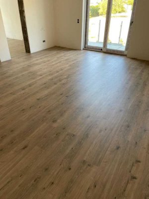 Wohnen, wo andere sich ausKURieren: 3-Zimmer-Wohnung mit geh. Innenausstattung mit EBK in Nidda