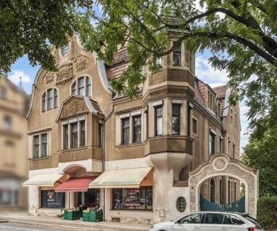 Denkmalgeschützte Villa auf großem Grundstück in Dresden-Plauen
