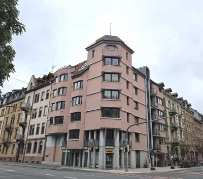 Individuelle, modernisierte Maisonette-Wohnung