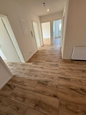 Kernsanierte Wohnung Erstbezug 3-ZKB