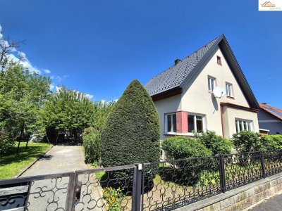 Charmantes Einfamilienhaus mit großem Garten