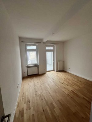 Moderne 3-Zimmer-Wohnung mit Granit-boden & Einbauküche in zentraler Lage von Ettlingen...