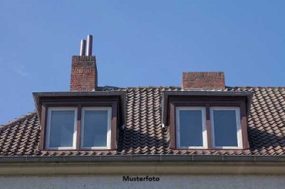 Einfamilien-Doppelhaushälfte mit Terrasse