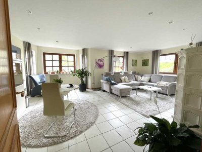 Helle, großzügige 4-ZW in Bessenbach mit Garten & Terrasse