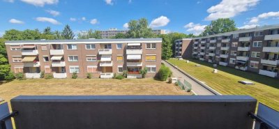 Attraktive 4-Zi Eigentumswohnung mit 2 Balkonen und Tiefgarage in ruhiger Lage von D-Garath!