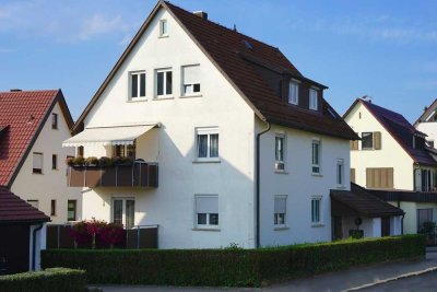 Helle 3,5-Zimmer-Erdgeschosswohnung mit großem Balkon in ruhiger Lage von Kernen-Rommelshausen