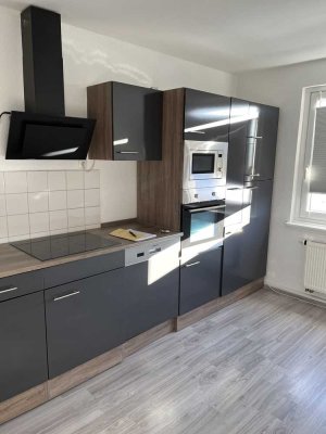 Leonhardstr. 16 in 42281 Wuppertal, Schöne 2-Zi.-Whg. mit Küche, Diele, Wannenbad, Keller