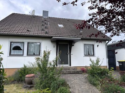 Einfamilienhaus mit Garage in Overath