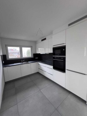 Exklusive 3,5-Zimmer-Wohnung mit EBK und Balkon in Ilsfeld