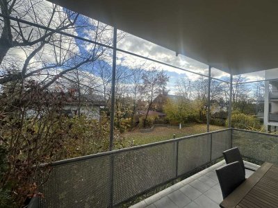 Idyllisch gelegene, helle 2-Zi.-Whg. mit großem Balkon*EBK*möbliert