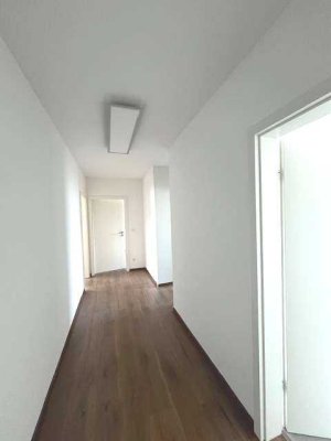 Großzügige 2 Raumwohnung Erstbezug nach Sanierung