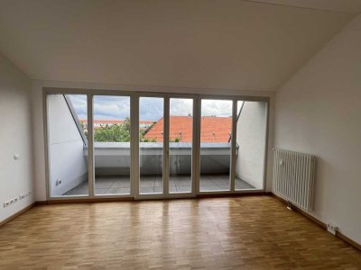 3-Zimmer-Wohnung in Berlin Steglitz mit Dachterasse und Kellerabteil