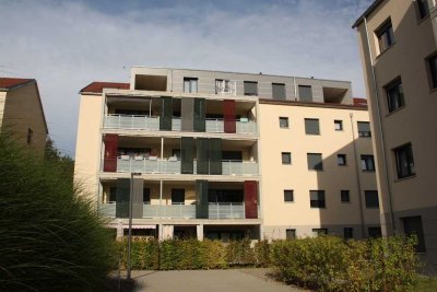 Moderne 2-Zimmer-Wohnung mit Mietergarten!