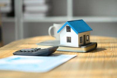 !!!Zweifamilienhaus mit Wohnrecht für beide Wohneinheiten zu verkaufen!!!