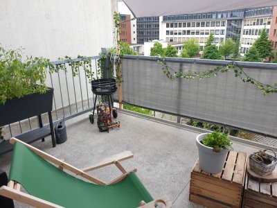 1 Zimmer plus Wohnküche mit Küchenzeile Bad großer Balkon