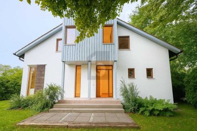 FAMILIENIDYLLE: SONNIG, RUHIG UND TOP-GEPFLEGT