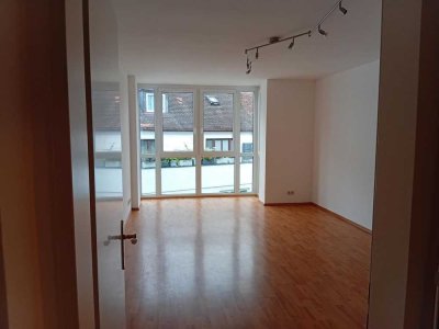 Schönes Appartement am Fuße der Altstadt von Dachau, sofort beziehbar, frisch renoviert