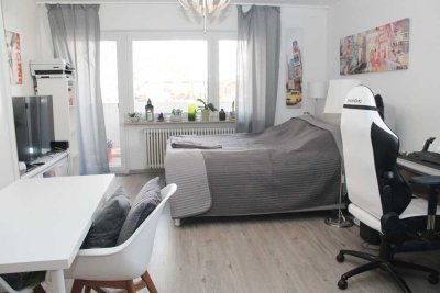 GMIATLICH!!! Geräumige 1-Zimmer-Eigentumswohnung mit Einbauküche und West-Balkon