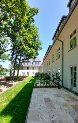 Grokßzügiges Appartement mit Terrasse und separater Einbauküche, Erstbezug, Fussbodenheizung, Solar.